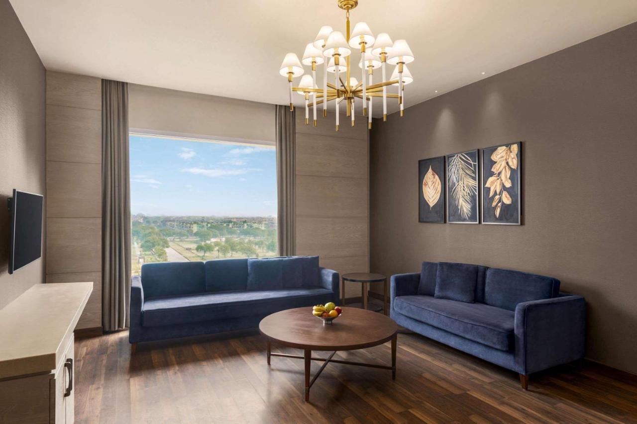 Wyndham Chandigarh Mohali Екстериор снимка